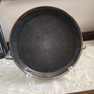BETTER HOMES AND GARDENS 8" PLATES SET OF 2 Black With Specks Brown Trim